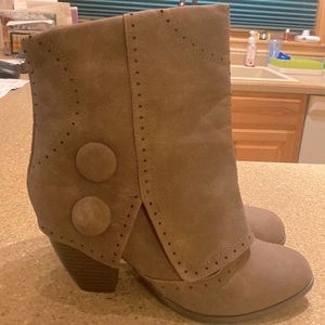 Womens tan ankle boots